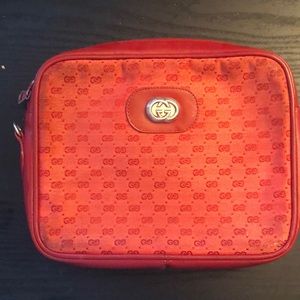 Vintage Gucci Crossbody/clutch/belt bag red